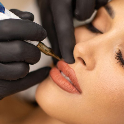 4 Reasons to Choose a Permanent Makeup Artist in Delhi: Trust the Professionals