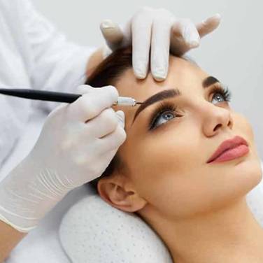 Move with confidence with Permanent Makeup Permanent Flawless Eyelashes Lips and More in Delhi